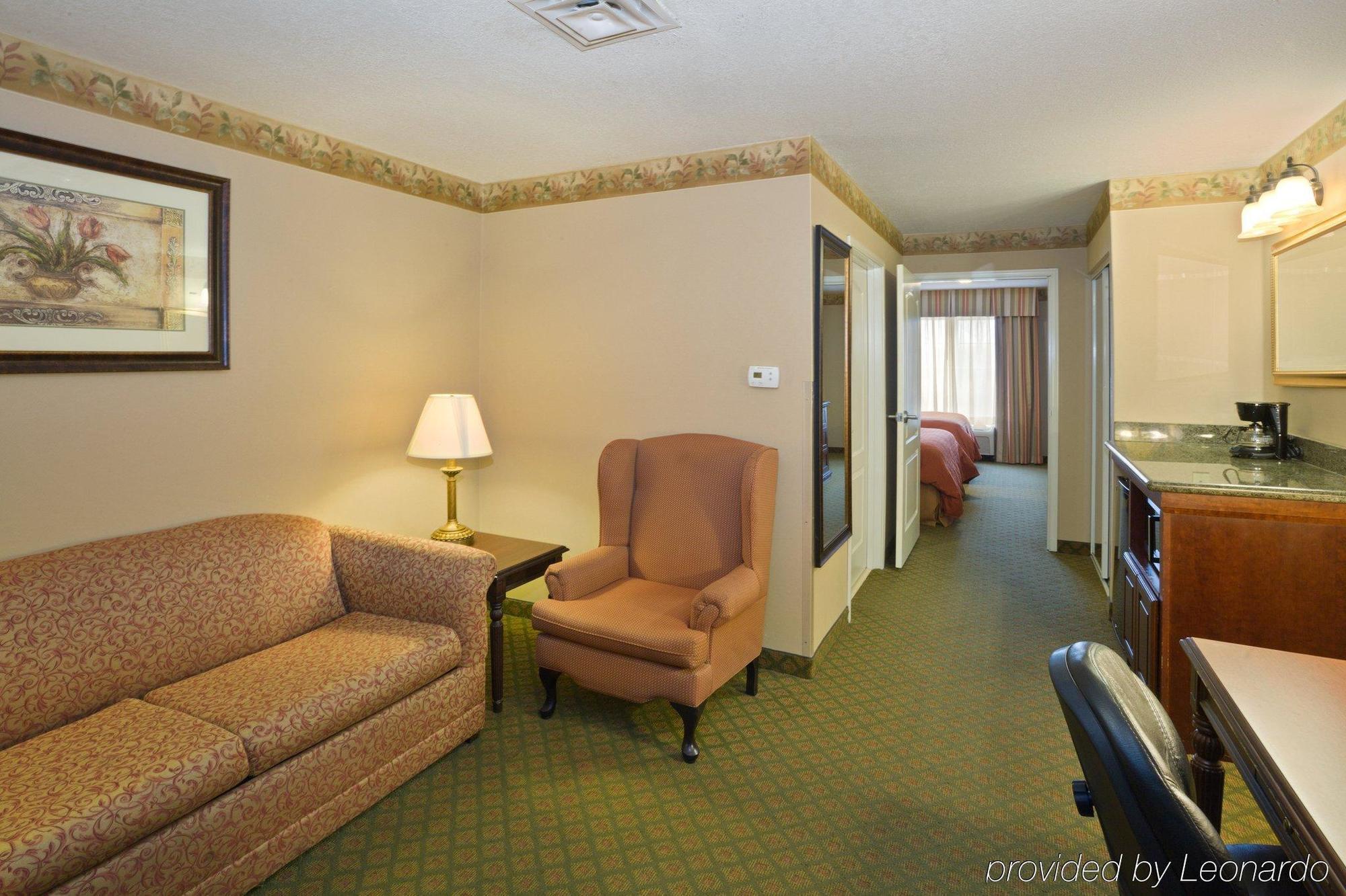 Holiday Inn Express Jackson By Ihg Exterior foto